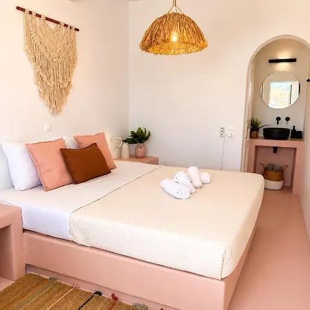 Yalos Mykonos 3 Bedroom Luxury In Mykonos Town With Sea & Sunset View بيت للعطل Tagoo (Mykonos)
